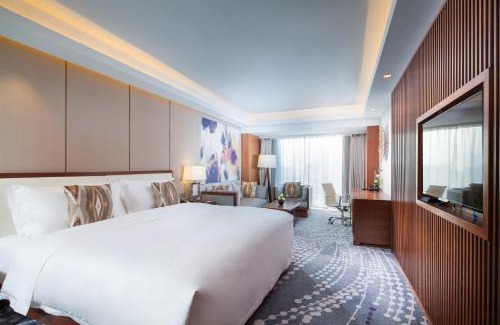 Lixia District Hotel | Intercontinental Jinan City Center by IHG