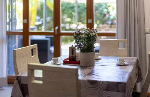 Trezzano sul Naviglio Apartment | Intero appartamento con giardino e posto auto