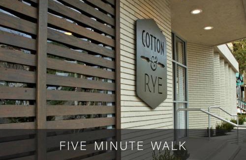 Thomas Square House | Intimate Library Studio - Minutes to Forsyth Park