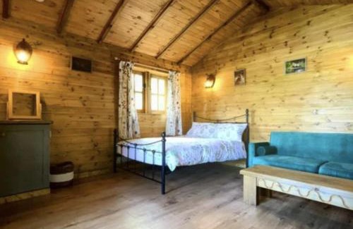 Newmarket House | Inviting 1-Bed Cabin in Newmarket