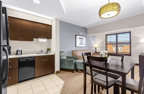 Florida Central Atlantic Coast Apartment | Inviting 1 Bedroom Apartment w Pool near Disney