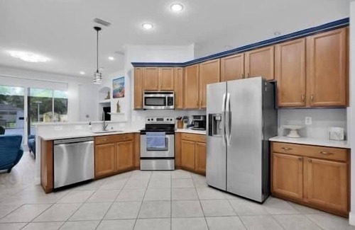 Westside House | Inviting 5 bedroom, 3 bath home Centrally located.