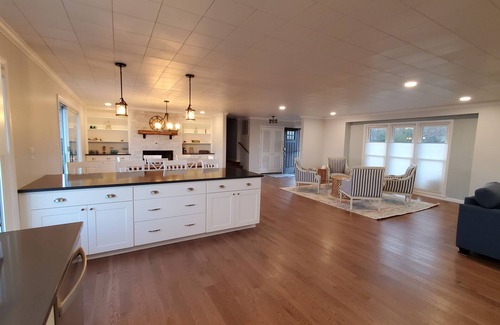 Colonial Beach House | Inviting and Serene Home on Monroe Bay Creek