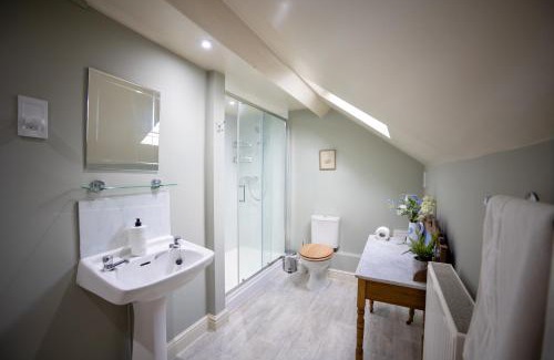 Hereford House | Inviting Home in Heart of Hereford with Parking & Garden