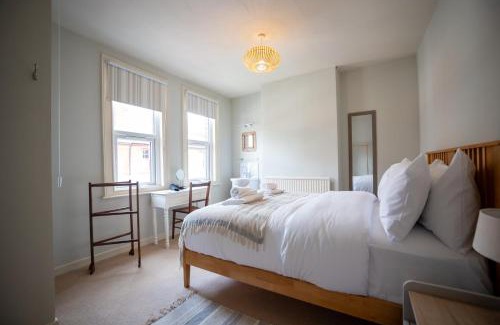 Hereford House | Inviting Home in Heart of Hereford with Parking & Garden