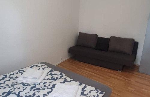 Simmering Apartment | Inviting Simmering Apartment with 2 Bedrooms