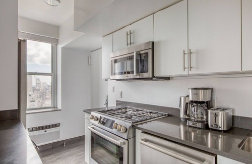 Uptown Apartment | Inviting UES 2BR w/Gym & W/D, near Central Park, by Bluegorund