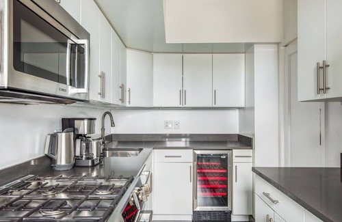 Uptown Apartment | Inviting UES 2BR w/Gym & W/D, near Central Park, by Bluegorund