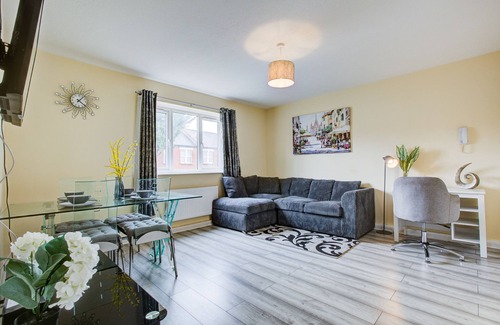 Selhurst Apartment | Inviting Urban Apartment in Croydon
