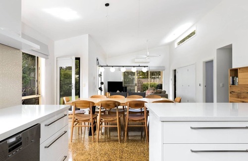Inverloch House | Invy Surf Hideaway Linen included