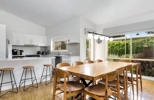 Inverloch House | Invy Surf Hideaway Linen included