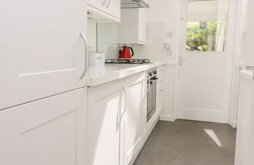 Duns Cottage | IONA COTTAGE, pet friendly, country holiday cottage in Duns
