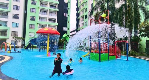 Kampung Kuala Pari Apartment | Ipoh Water Park(14pax) Homestay@HopeStay