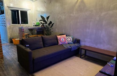 Taman Jubilee Apartment | Ipoh Zing Vale - Family & Couple Suite