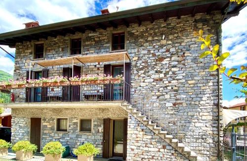 Dongo Apartment | IRIS 2 lago di Como