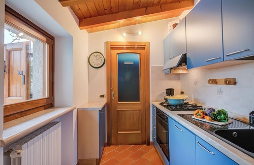 Toscolano Maderno Villa | Iris House -Lakeview & Shared Pool, Toscolano Maderno, Italy