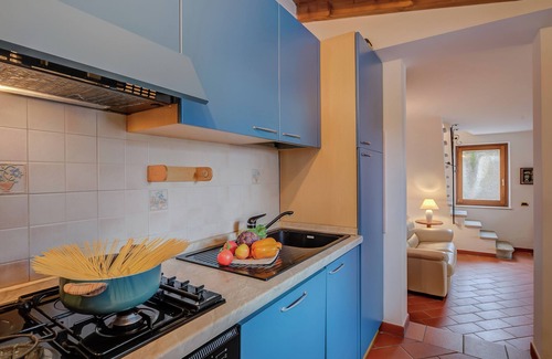 Toscolano Maderno Villa | Iris House -Lakeview & Shared Pool, Toscolano Maderno, Italy