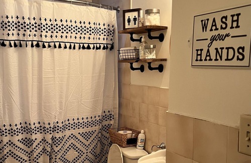Minden Hills Cottage | Irondale River House