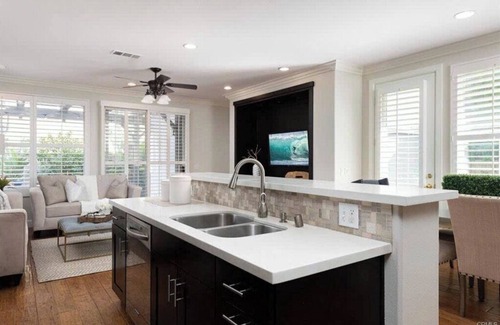 Oak Creek House | IRVINE ✰ Gated Community ✰ Close to Everything