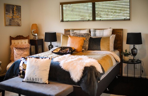 Kingseat Other | Irwin s Lodge - City Meets Country & Stylish