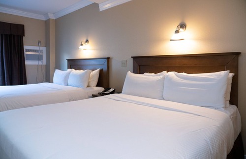 Banff Hotel | Irwin's Mountain Inn
