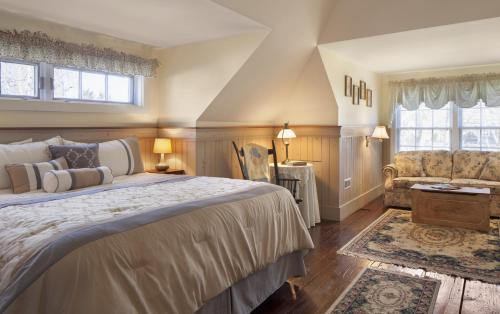Sandwich Bed & Breakfast | Isaiah Jones Homestead Bed and Breakfast