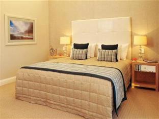 Pollok Beach Hotel | Isango Gate