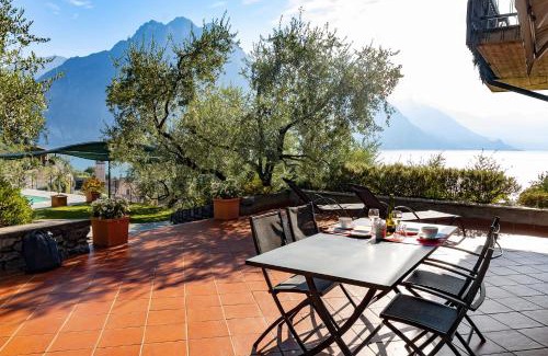 Riva di Solto Apartment | IseoLakeRental - Vacanza Romantica