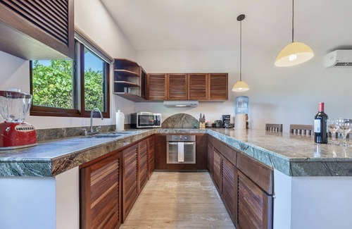 Colonia Salina Chica Apartment | ISLA RETREATS: New! 6 Bed 6 Bath. Great for families, weddings, & retreats