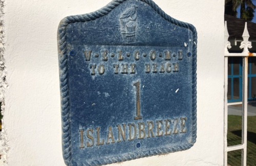 Silver Sands Villa | Island Breeze Villa- On the Sea Side