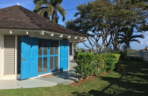 Silver Sands Villa | Island Breeze Villa- On the Sea Side
