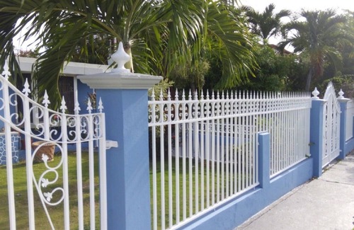 Mona Heights House | Island Get Away Jamaica - Free Airport Pick Up