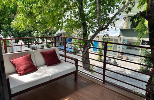 Vilimale House | Island Getaway Villa - 5BR with Patio