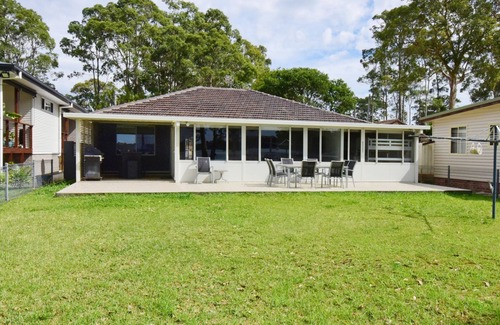 St. Georges Basin House | Island Point Paradise