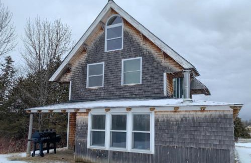North Hero House | Island's Escape