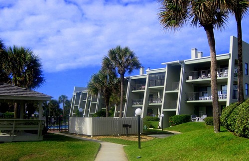 St. Augustine Beach Condo | Island South