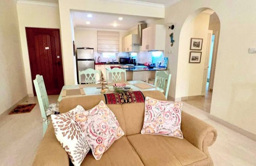 Callendar Apartment | Island Time at El Sol by ZenBreak