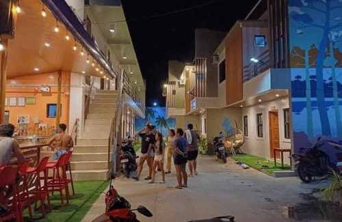 General Luna House | Island Villa - Balai Malinawon