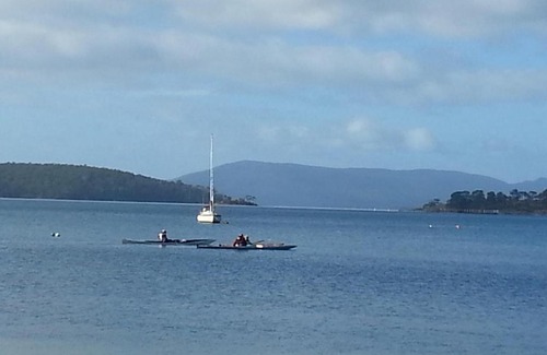Dover Apartment | Islandview Beachhouse-Apartment - 60 m to Beach, Dover 7117 TAS