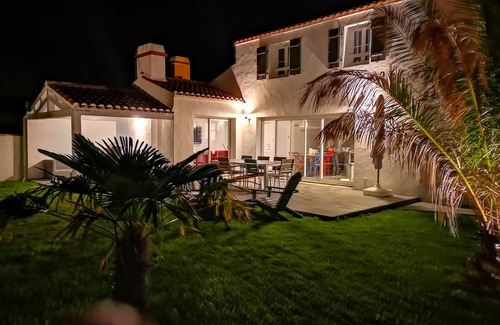 L'Epine Villa | ISLE DE NOIRMOUTIER, VILLA 8 PERS, 800 METERS FROM THE BEACH AND CLOSE TO SHOPS