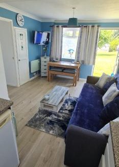 Sandown Apartment | Isle of Wight Chalet