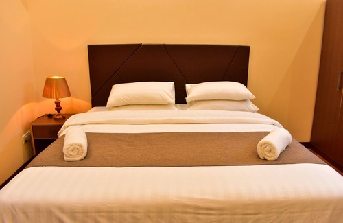 Fuvahmulah Hotel | Isle Royal Inn