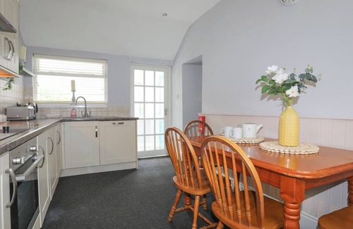 Llandudno Junction Cottage | ISLWYN, family friendly, with a garden in Llandudno Junction