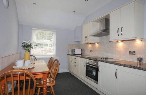 Llandudno Junction Cottage | Islwyn
