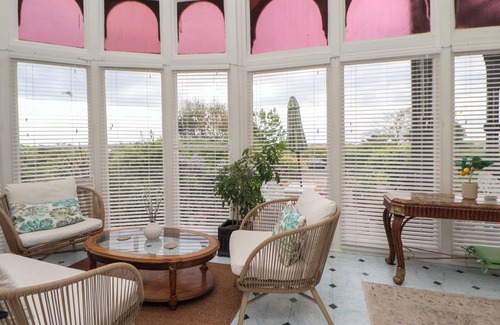 Waterloo Cottage | Ismay Billiard Room Apartment - Titanic Interest