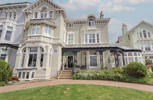 Waterloo Cottage | Ismay Billiard Room Apartment - Titanic Interest