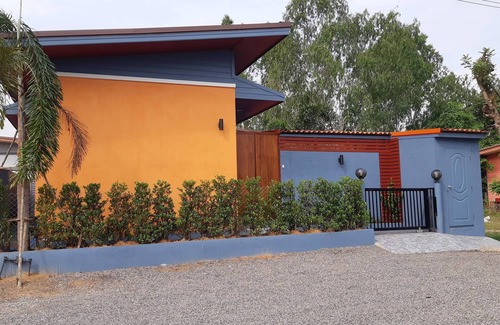 Kao Yai Villa | Issarindr Pool Villa is a modern style home with beautiful private swimming pool