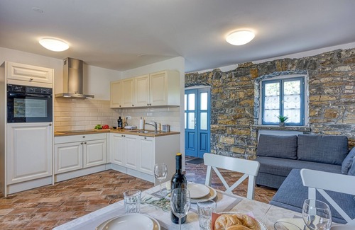 Koper Apartment | Istrian Casa Pr Marici Sweet Jasmine, Koper, Slovenia