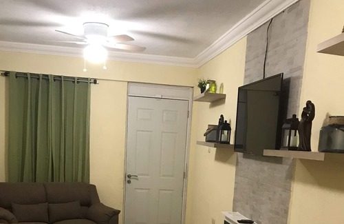 Pachalum House | It is a beautiful place includes hot water cable tv WiFi smart tv in each room