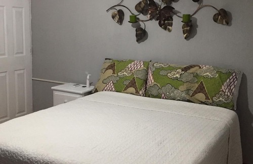 Pachalum House | It is a beautiful place includes hot water cable tv WiFi smart tv in each room